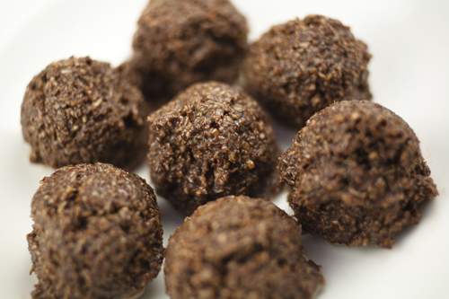 No-Bake Coconut, Cocoa Chewy Bites