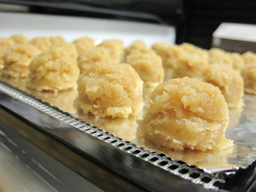 Coconut Cream Blond Macaroons