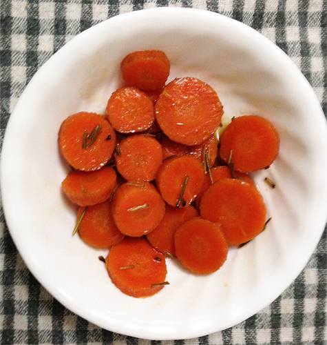 Maple Glazed Carrots with Coconut Oil