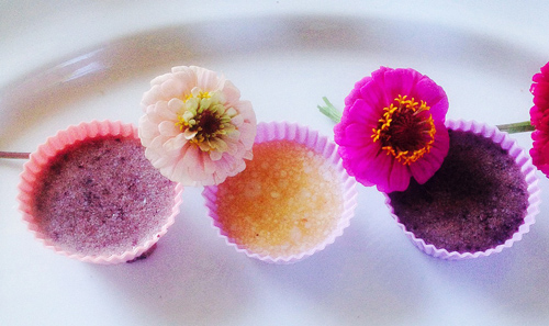 All-Natural Gelatin Fruit Cups with Coconut Oil