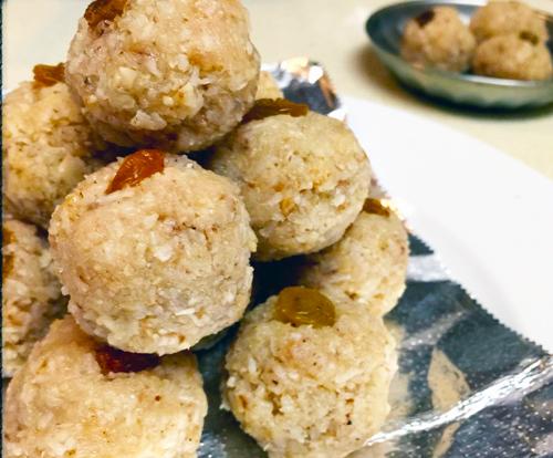 Coconut Laddoo